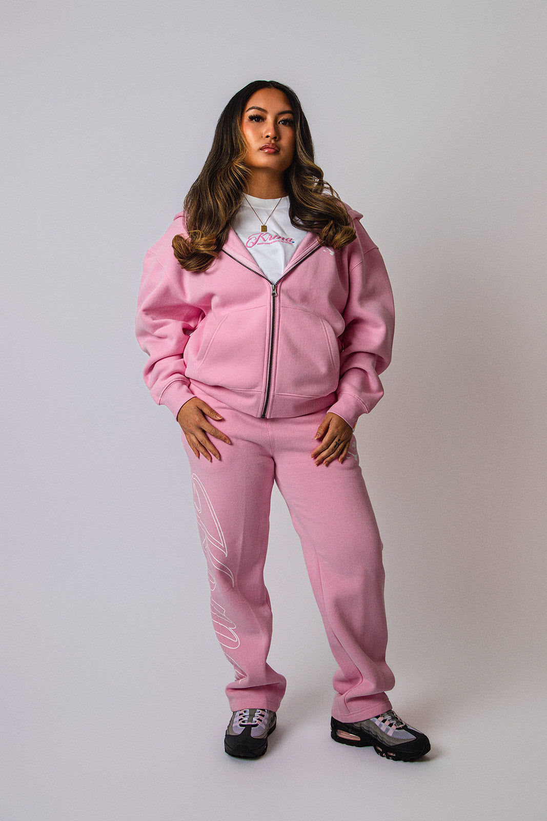 CHILDREN OF THE VILLAGE SWEATPANTS (PINK)
